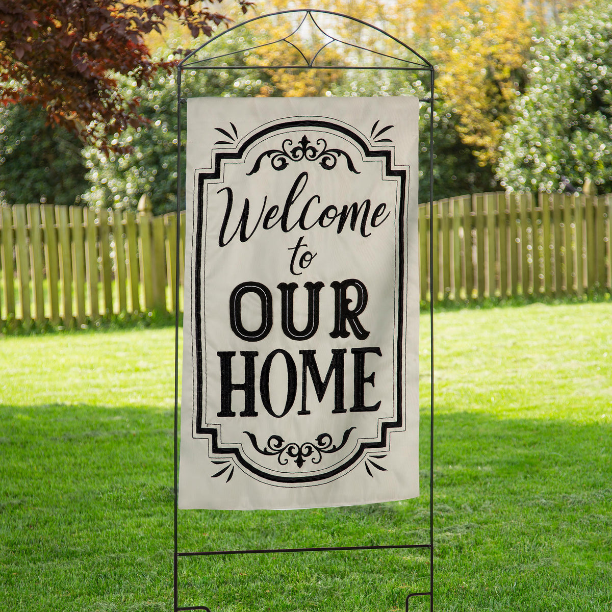 Diamond House Banner Arbor