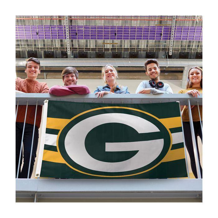 Show your pride of team when you fly our Green Bay Packers Horizontal Stripes 3' x 5' Deluxe Flag! Constructed for outdoor use with premium durable fabric, two grommets, and quality stitching including a quad stitched fly end.