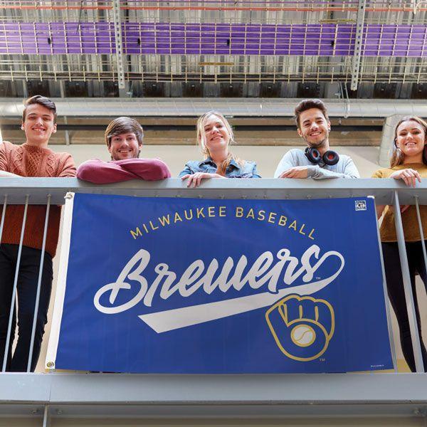 Show your team pride when you fly the Milwaukee Brewers Retro 3' x 5' Deluxe Flag! 