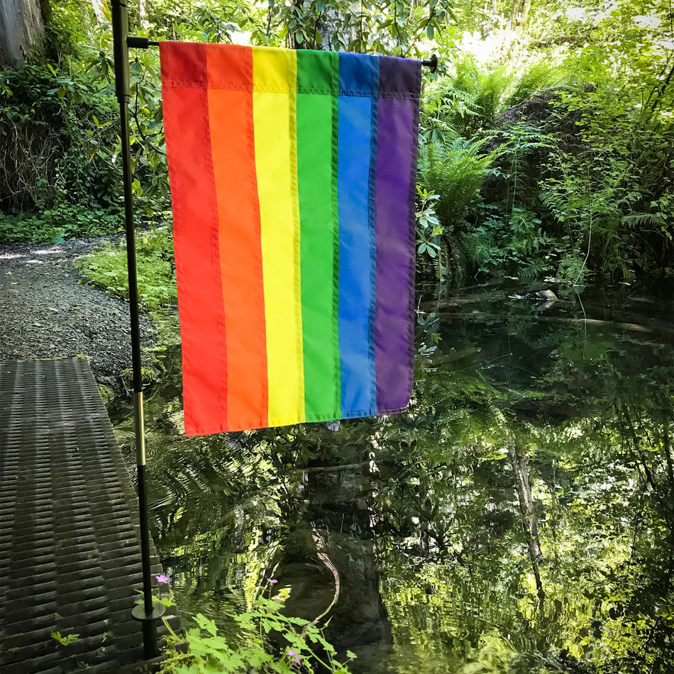Rainbow-Garden-Flag