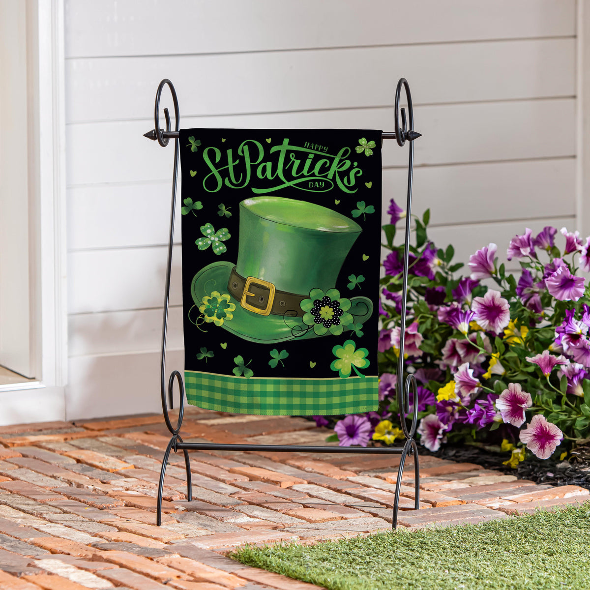 St. Patrick's Day Hat Garden Flag