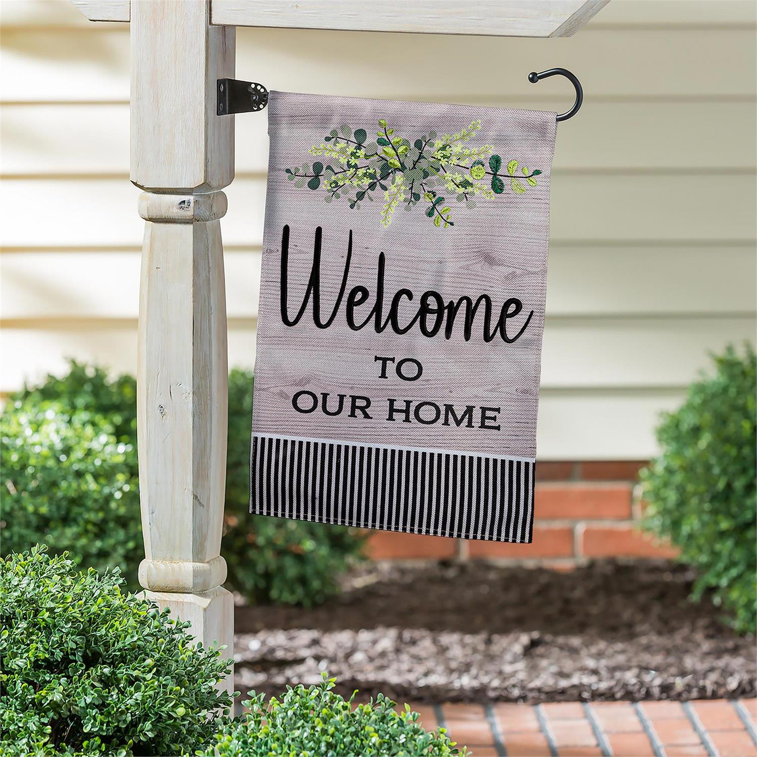 Wood Grain Welcome Garden Flag
