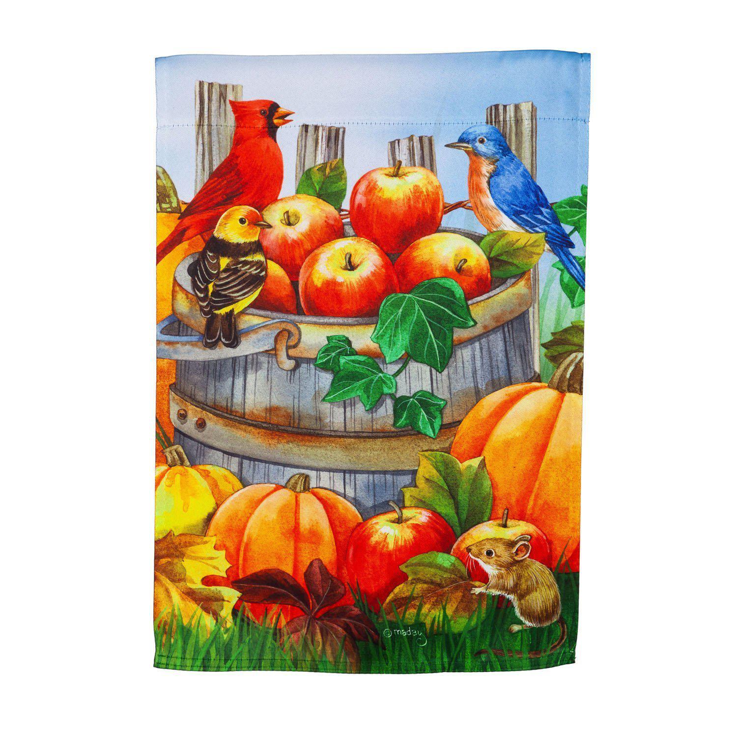 The Apples and Pumpkins house banner features a trio of birds on a basket of apples surrounded by pumpkins.